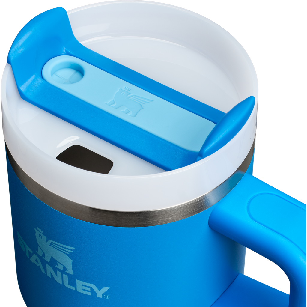 Double-Wall Vacuum The Quencher H2.O Flowstate Tumbler with Handle | Stanley Create D309N - Double-Wall Vacuum Insulated Travel Tumbler with Straw Detail